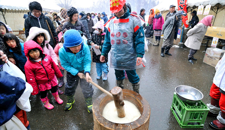 信濃町　福ふく豆まき大会