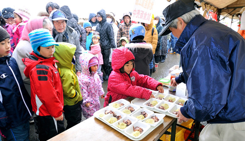 信濃町　福ふく豆まき大会