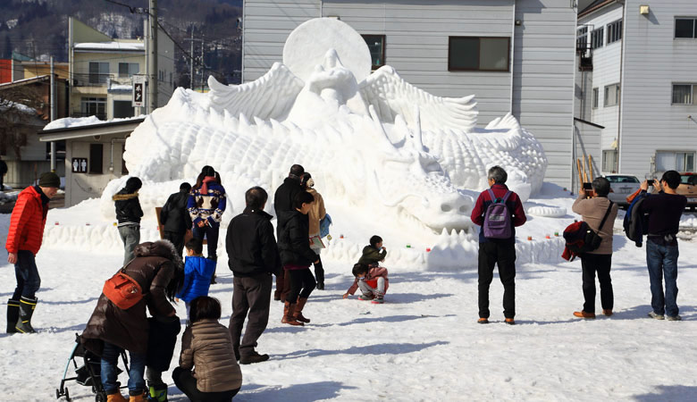 いいやま雪まつり＆かまくら祭り