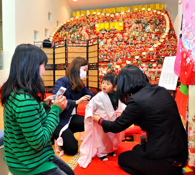 三十段飾り 千体の雛祭り