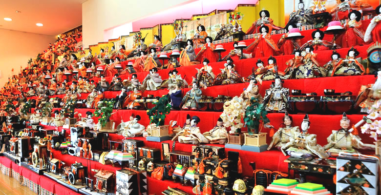 須坂市　三十段飾り千体の雛祭り