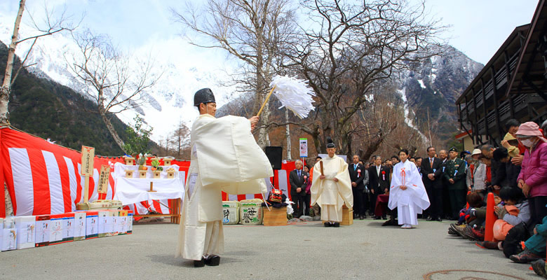 上高地開山際