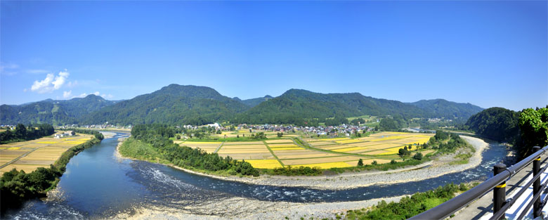 津南町信濃川