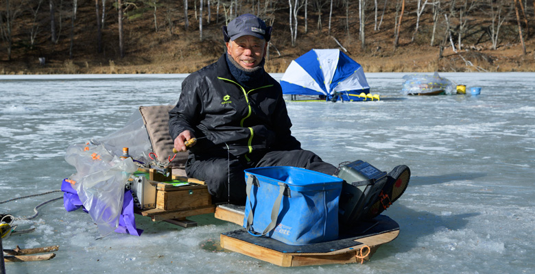 南相木村立岩湖,シナノユキマス穴釣り