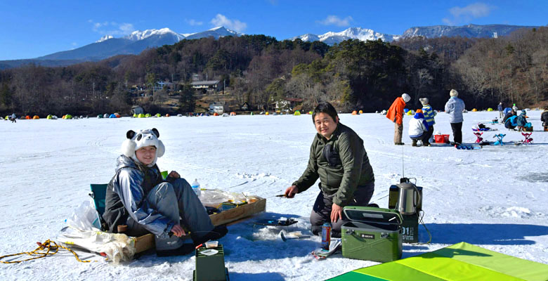 松原湖,氷上のワカサギ釣り